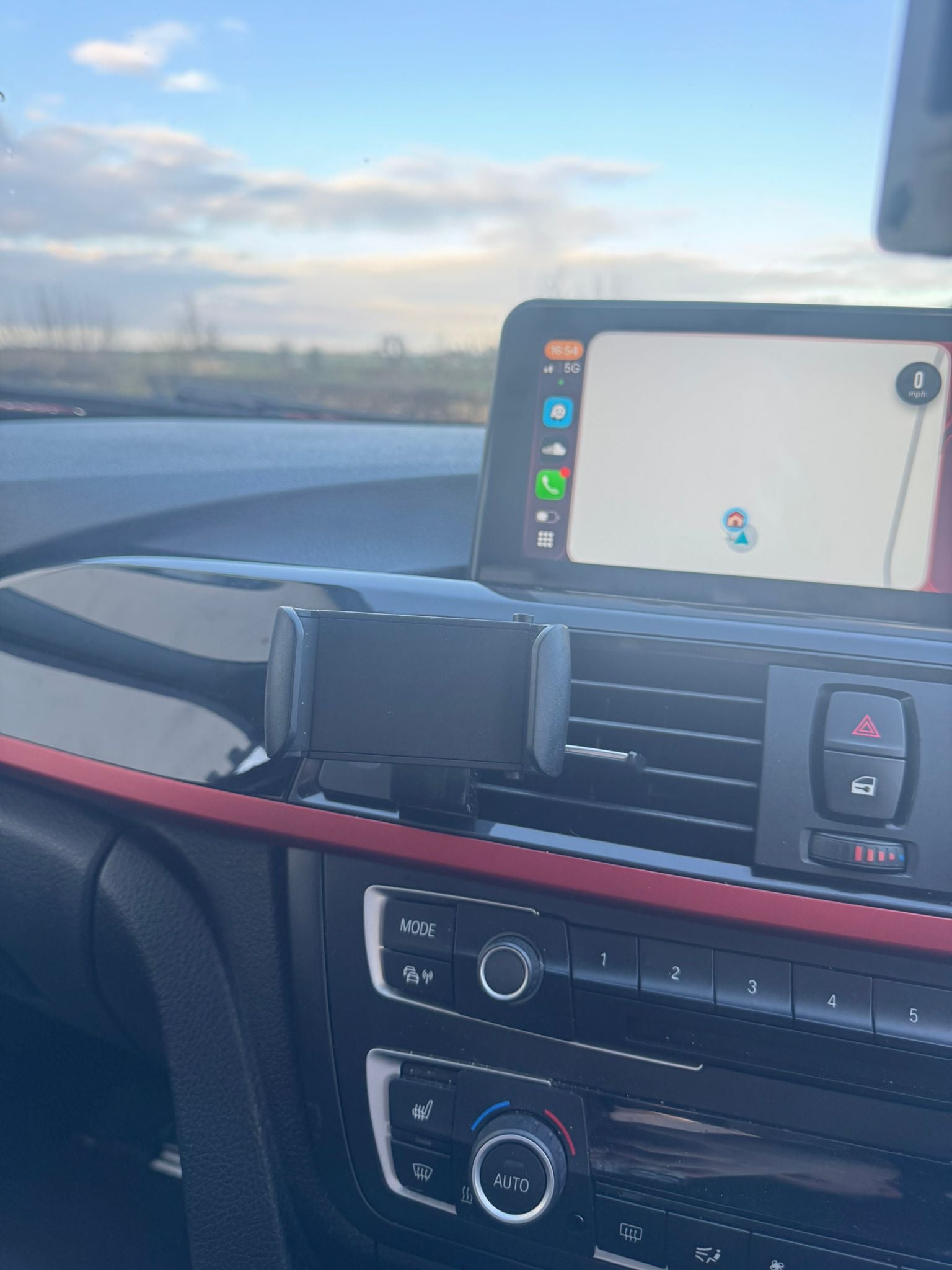 BMW 1/2/3/4 SERIES F20 F21 F22 F30 F31 F32 F33 F34 F36 F80 F82 F83 Phone Holder