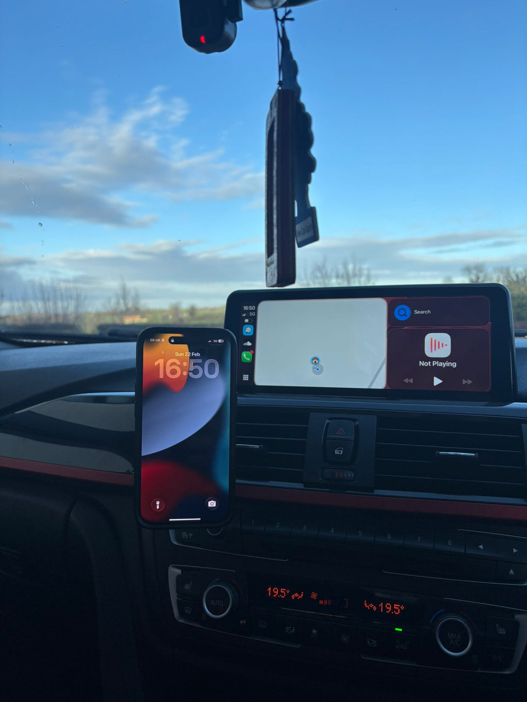 BMW 1/2/3/4 SERIES F20 F21 F22 F30 F31 F32 F33 F34 F36 F80 F82 F83 Phone Holder